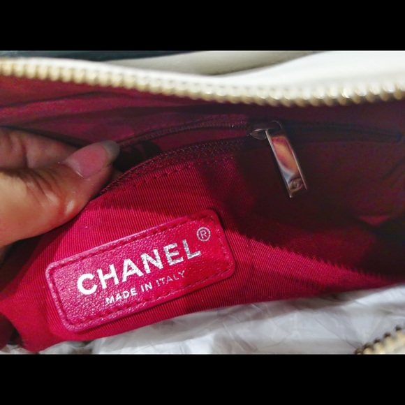 CHANEL Medium Gabrielle Hobo Black white - Picture 5 of 7